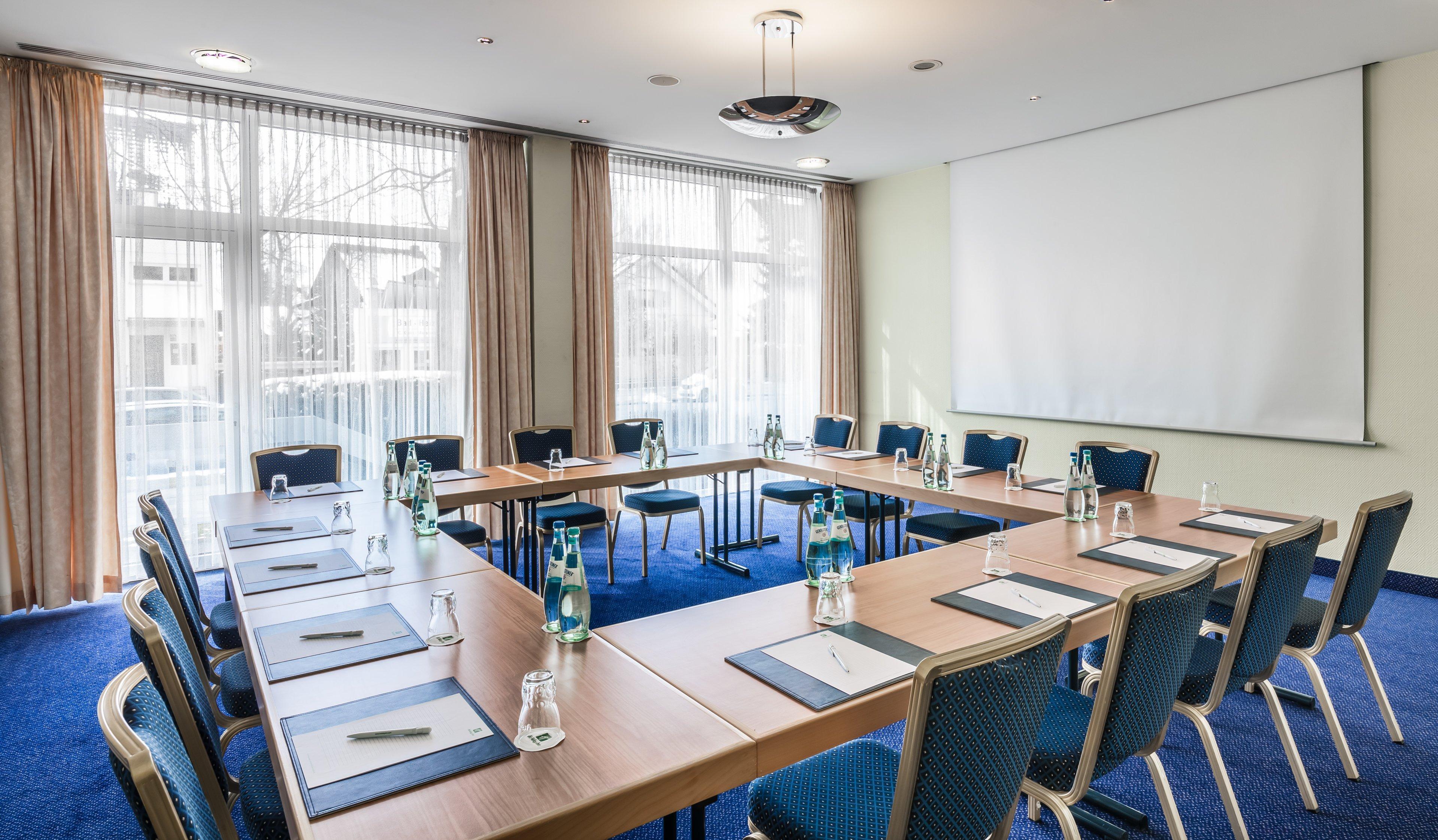 Holiday Sud, An Ihg Отель 4*